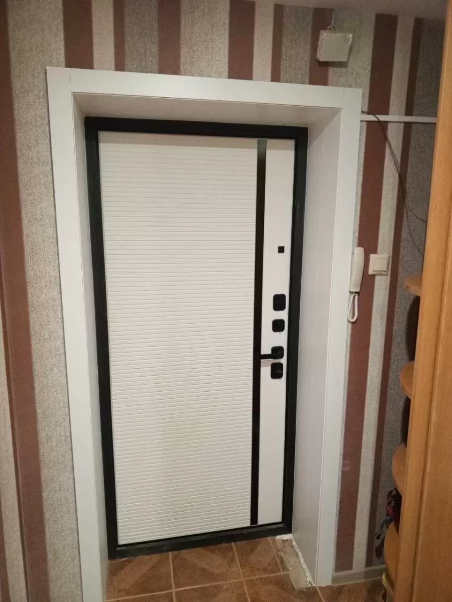 Входная дверь внутренняя отдека960-1200