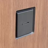 Входная дверь Velvet с зеркалом